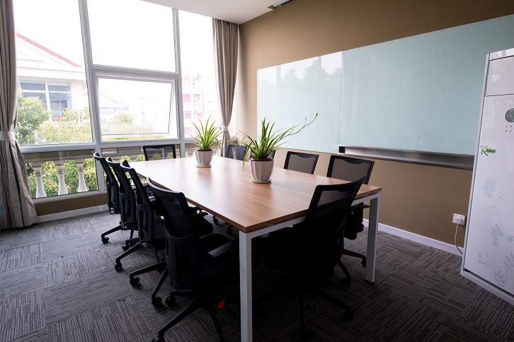 板式簡約會(huì)議辦公桌